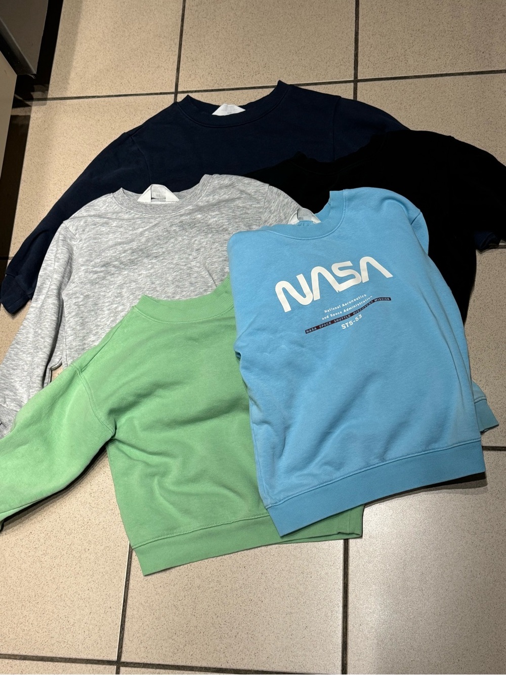 Kids H&M sweatshirts 5T x 5